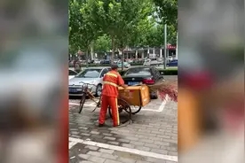 免费为环卫工理发，这个“托尼老师”好暖图片