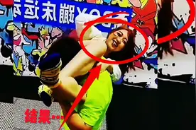 美女挑战蹦床，结局惊呆众人，一个比一个秀视频封面