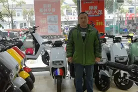 电动车骑旧后需要更换电瓶，很多朋友纠结换电瓶还是直接换车！视频封面