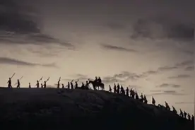 13名代表齐聚上海 红船转移铸就建党伟业！共产党第一次代表大会视频封面