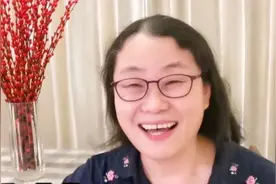 60岁嗯呐姨每天用羊胎素护肤，爱美不分年龄视频封面