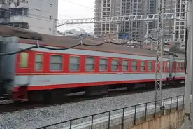 原色红皮国际列车T8701南宁-河内视频封面