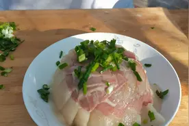 火腿百样吃法不重样，土豆的扣碗这样蒸，直接就是餐桌上的头牌菜视频封面