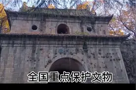栖霞寺景点—千佛崖石窟视频封面