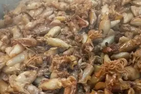 大厨教你，小乌贼在家怎样做出，五星级酒店的味道。视频封面