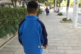 四年级小学生作业现在都这么少了吗？视频封面