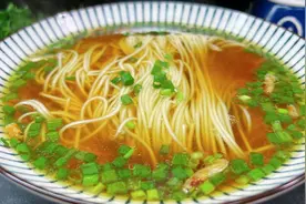喜欢吃面条的一定要收藏，3分钟教你做阳春面，汤鲜味美，超简单视频封面
