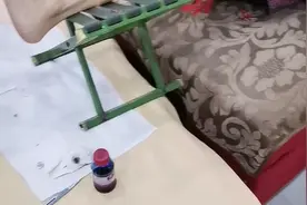 修脚日常：给四个脚趾的老太太修鸡眼。视频封面