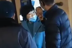 我不是平民百姓，陕西女子不配合防疫检查，我在美国呆了7年！视频封面