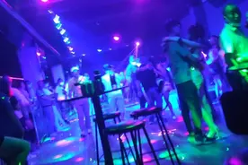 苏州砂舞厅，里面好多漂亮的小姐姐。视频封面