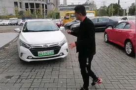 油电混合的2016年比亚迪秦只花3万元买过来，为什么真么便宜？视频封面