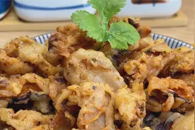 干炸香菇如何做到香酥脆口？关联还是看炸粉，秘方全告诉你视频封面