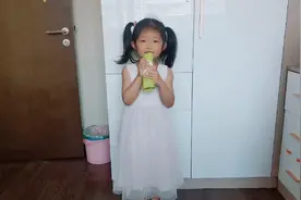 四岁小朋友讲故事《我不乱发脾气》视频开头不错，结尾也不错🙈视频封面