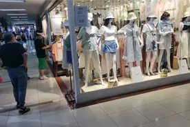 听说北京百荣要撤店，不知道真假，今天过来一探究竟。视频封面