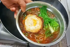 家常做饭：山药粉条，山药有健脾养胃，益肺止咳，降低血糖的作用视频封面