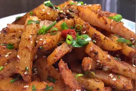 厨师长教你狼牙土豆的家常做法，步骤详细，香辣爽口下酒又下饭视频封面