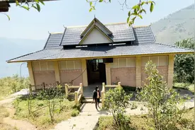 大山的山顶花100W修建的公共厕所没想到如今已经成了这幅模样视频封面