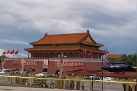 我要去北京天安门逛一逛视频封面