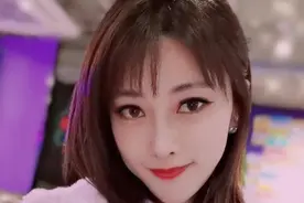 1号国门颜骏凌前妻晒新照！与李帅妻子是闺蜜，他事业巅峰却离婚视频封面