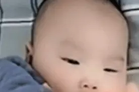 给宝宝上架了一组表情包，呆萌可爱，配文有趣，要原图的直接来拿视频封面