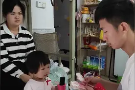 今天交房租，一个月居然用了23吨水，5块一吨，夫妻俩不敢相信视频封面