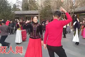 迎泽公园美萍女士俏丽优雅沙滩男士英俊潇洒两人精彩对舞激情飞扬视频封面