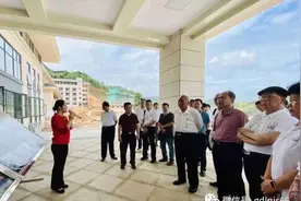 陈开枝到革命老区调研落实老区苏区振兴发展政策情况视频封面