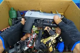 最受男孩子喜爱的玩具，特色小玩具视频封面
