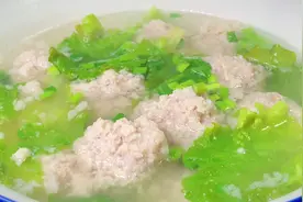 肉丸子好吃有诀窍，教你饭店不外传的做法，汤鲜味美，清淡不油腻