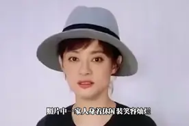 孙俪邓超带儿女出游被偶遇 一家四口温馨美满视频封面