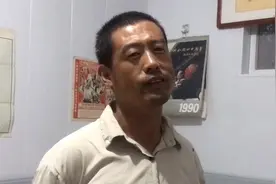 在德州市武城县有一位农民红色书籍收藏家，平凡人做不平凡的事。视频封面