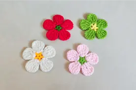 普通针法创意结合，竟能钩出这么美的花瓣，超简单赶快学吧视频封面