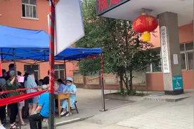 共三针新冠疫苗，第二针打得很顺利。早上8:30排队，8:50就打了！视频封面