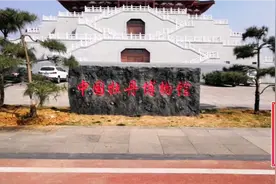 洛阳南山牡丹园，正是郁金香花盛开的时节！视频封面