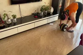 我媳妇，我不敢惹。视频封面