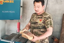 要想干活快，要有设备在，老李整了一台带锯机切割枣木如切菜视频封面