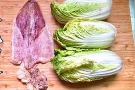 夏日要多吃清淡，海边人教你干鱿鱼娃娃菜做法，鲜香清甜不油腻视频封面