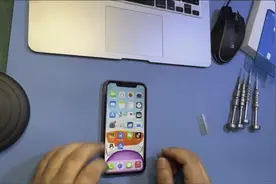 苹果iPhone11换电池不弹窗显示健康度100%原装电池拆装视频教程视频封面