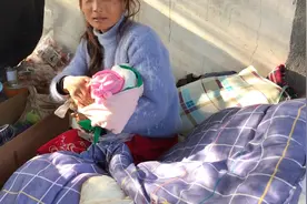 横店流浪女和她的宝宝后续，每天睡公园睡大街只是喜欢外面的生活视频封面