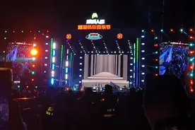 张碧晨音乐节《骗》视频封面