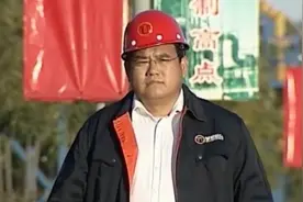 唐山孤儿逆袭成天津首富，却英年早逝，留下百亿集团，最后怎样了视频封面