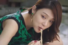【赵雅淇】拥有大长腿，身材美好，气质优雅。视频封面