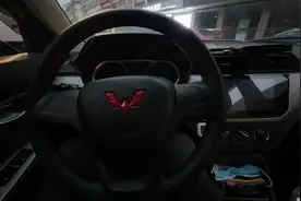 开了三个月再谈一下五菱宏光S的整体感受。