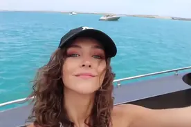蓝眼Rachel Cook可爱身材好-游艇出海，岛上棕榈树下聚餐视频封面