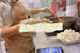 快来DIY，连雪花酥都是低卡的哦视频封面