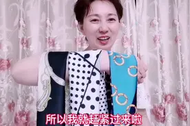 天气变暖，小长条丝巾比较实用，一分钟分享四款简约大气的系法视频封面