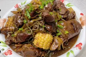 老厨做家常炖大鹅，仅需3样香料，无需熬糖色，操作简单味道不减视频封面