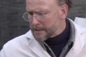 白求恩为了中国的医疗事业做出了巨大贡献，是一位高尚的人。视频封面