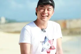 陈赫晒娃近照，5岁女儿四肢纤细脸神似张子萱，对孩子爱称惹人羡视频封面