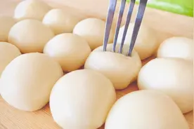 冬天手脚冰凉要多吃牛奶糯米团，Q弹不沾牙，软糯香甜补充能量视频封面